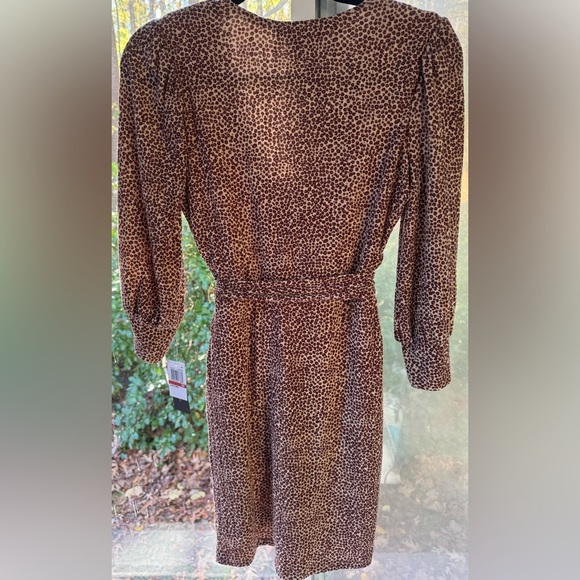 NWT City Studio index leopard print dress with surplice neck size small & belt. - Picture 10 of 12